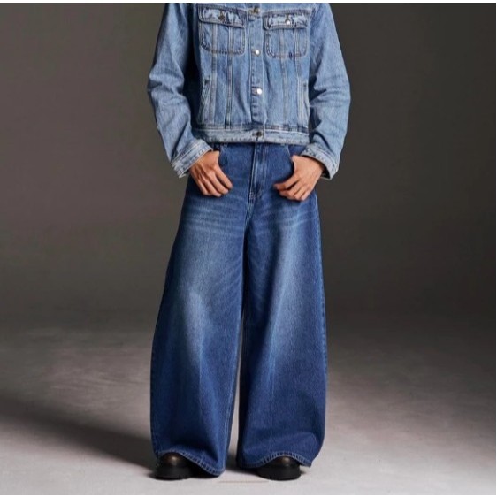มือสอง Wara Curved EXTRA wide jeans high waist : Size XS