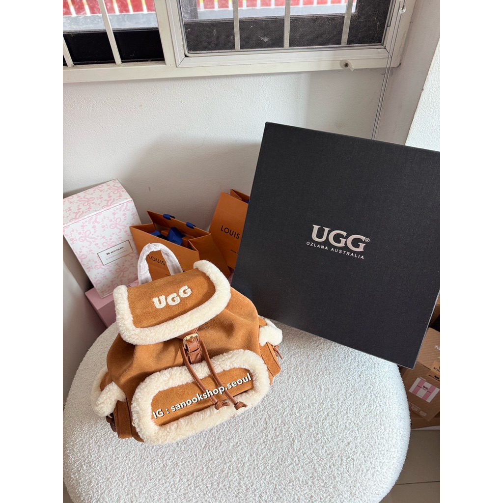 (นำเข้าจากออสเตรเลีย)Ugg Fluffy Backpack Logo Winter Mini Australian Ugg Bag OZ5003