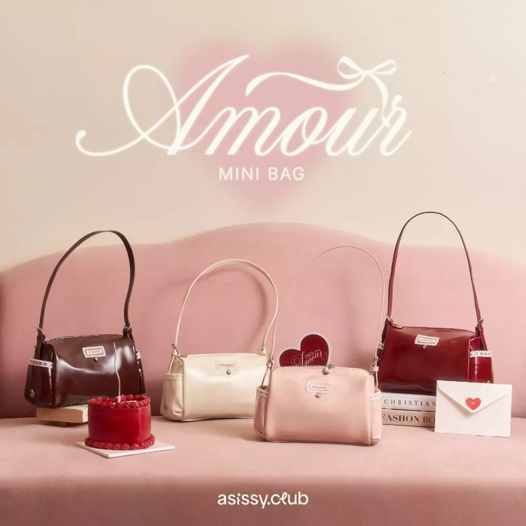 Amour Mini Bag กระเป๋าสะพายข้างและCrossbody หนังPU Premium มาพร้อมดีเทลลูกไม้สุดน่ารัก💌 asissy.club