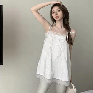 Elly พร้อมส่ง🦄เสื้อสายเดี่ยวตัวสั้นผูกไหล่🦄ทรงสวยแมทง่าย น่ารัก Women ผู้หญิง Lady ผ้าพริ้วๆ สวยๆ เเต่งลูกไม้รอบตัว