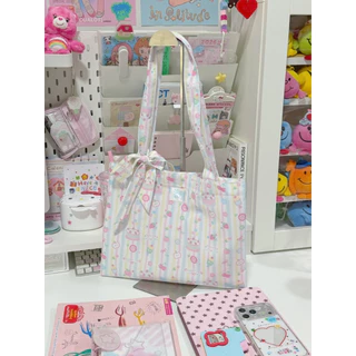 carryme-ถุงผ้าลายพิเศษ⭐️รุ่นประหยัด แถมโบว์ มีซัป ผ้าบาง มีกระดุมแม่เหล็ก ใส่ A4 iPad Pro 13 MacBook