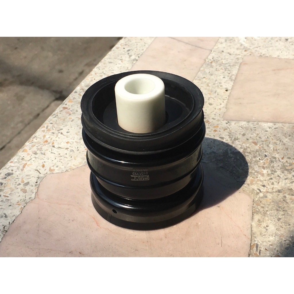 ยางรองโช้คหลังHondaJazz GK City GM6 14-19 HRV 2015-21 เบ้าโช๊คหลัง HR-V JAZZ CITY 52633-T5A-J01