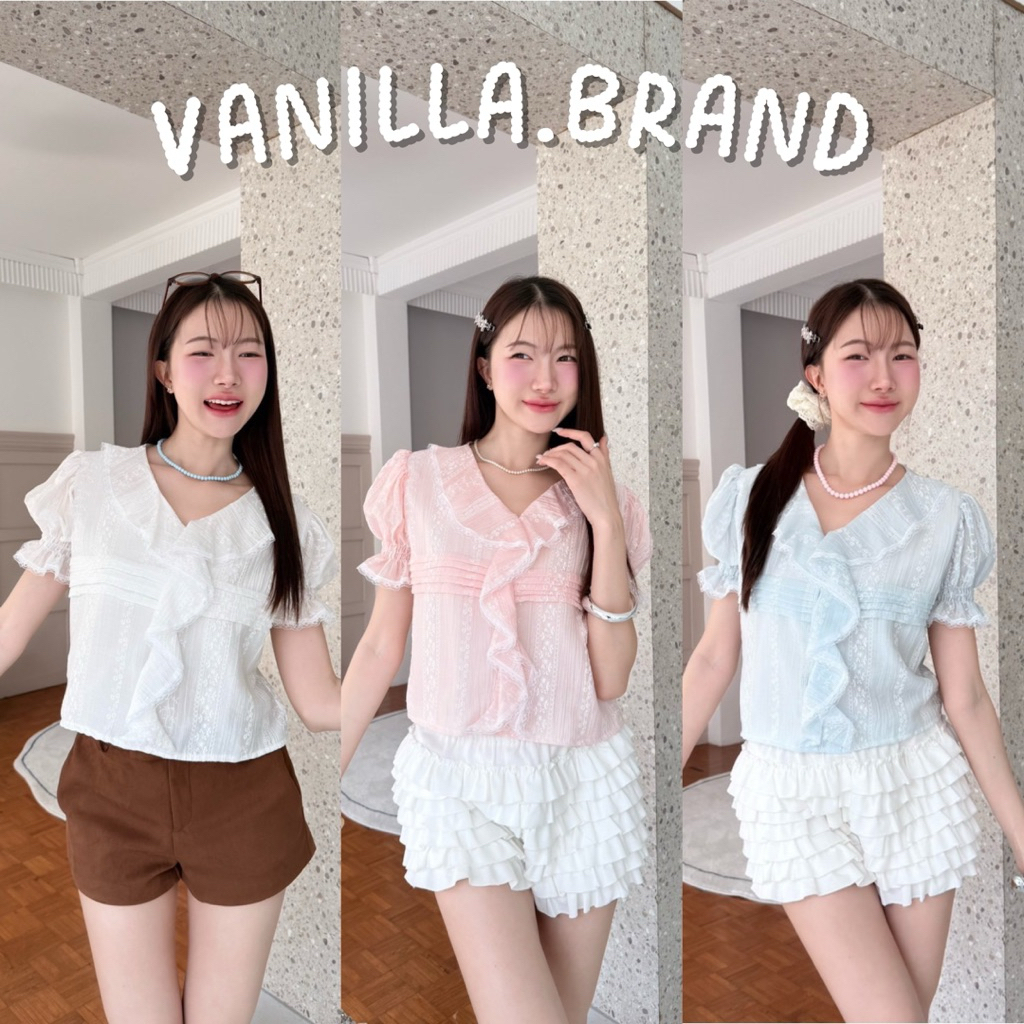 เสื้อคอระบาย ตีเกร็ดช่วงอก -ttm / VB0316