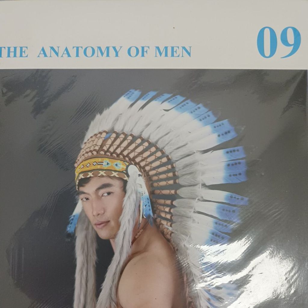 Photo book The Anatomy Of Men 09