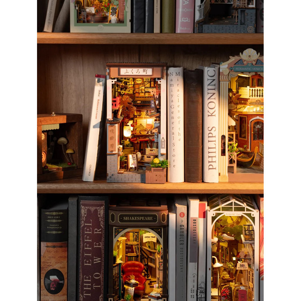 Rolife ของเล่น DIY Book Nook โมเดลประกอบเอง English Version [พร้อมส่ง]