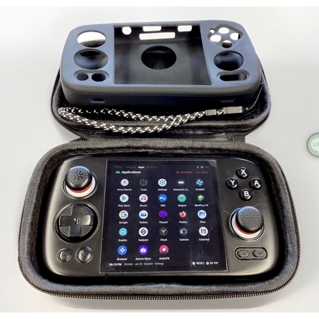 Anbernic RG Cube เครื่องเล่นเกมพกพา (Handheld Console) android OS มือสองมาพร้อมเคส และกระเป๋า