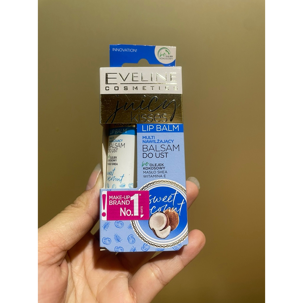 Eveline Cosmetics Juicy Kisses Coconut Nourishing Lip Balm with coconut ลิปบาล์ม