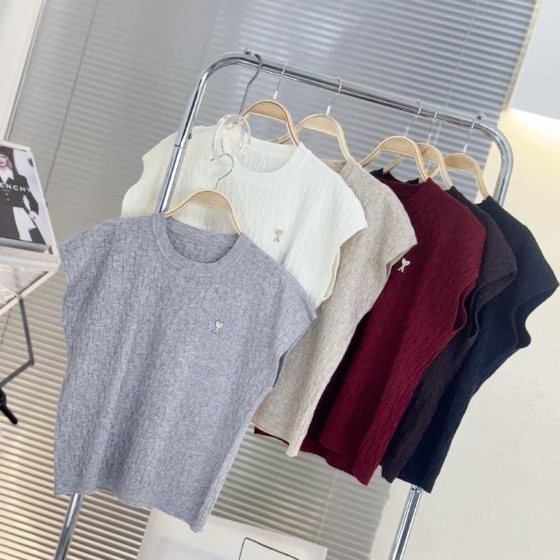 C035 Evan Knit (เอ-แวน นิต) เสื้อยืดอขนสั้นไหมพรมขนกระต่าย แต่งอะไหล่หัวใจ
