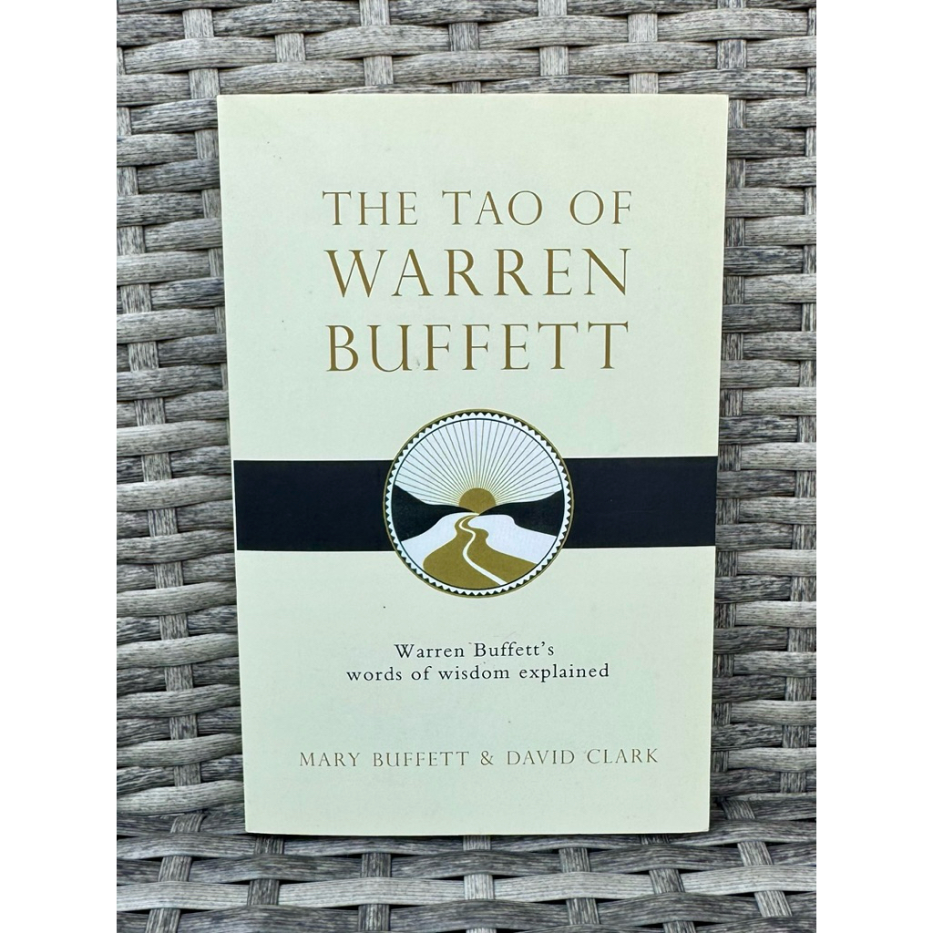 The Tao of Warren Buffett: Warren Buffett's Words of Wisdom (Second-hand, slight damage)
