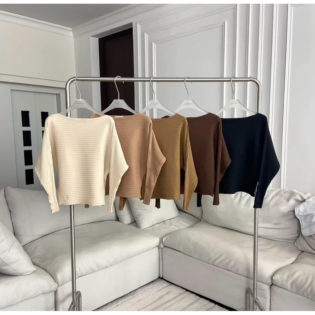 เสื้อ promthong (สีครีม)