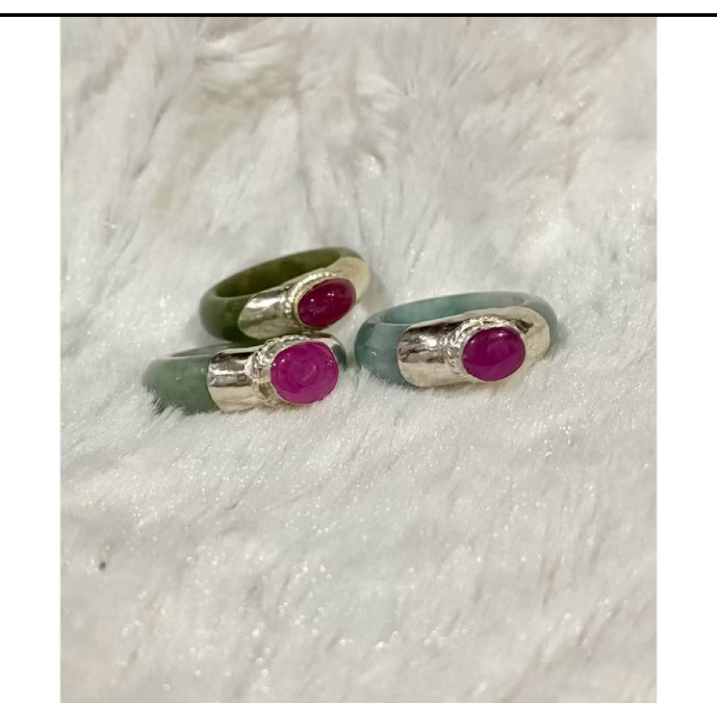 แหวนหยกแท้หุ้มเงินแท้92.5ประดับด้วยทับทิมแท้คัดพลอยมาสวยๆเลยค่ะประดับด้วยหยกก็มีไพลินอัฟริกาก็มีน่ะค่ะ - รูปที่ 2