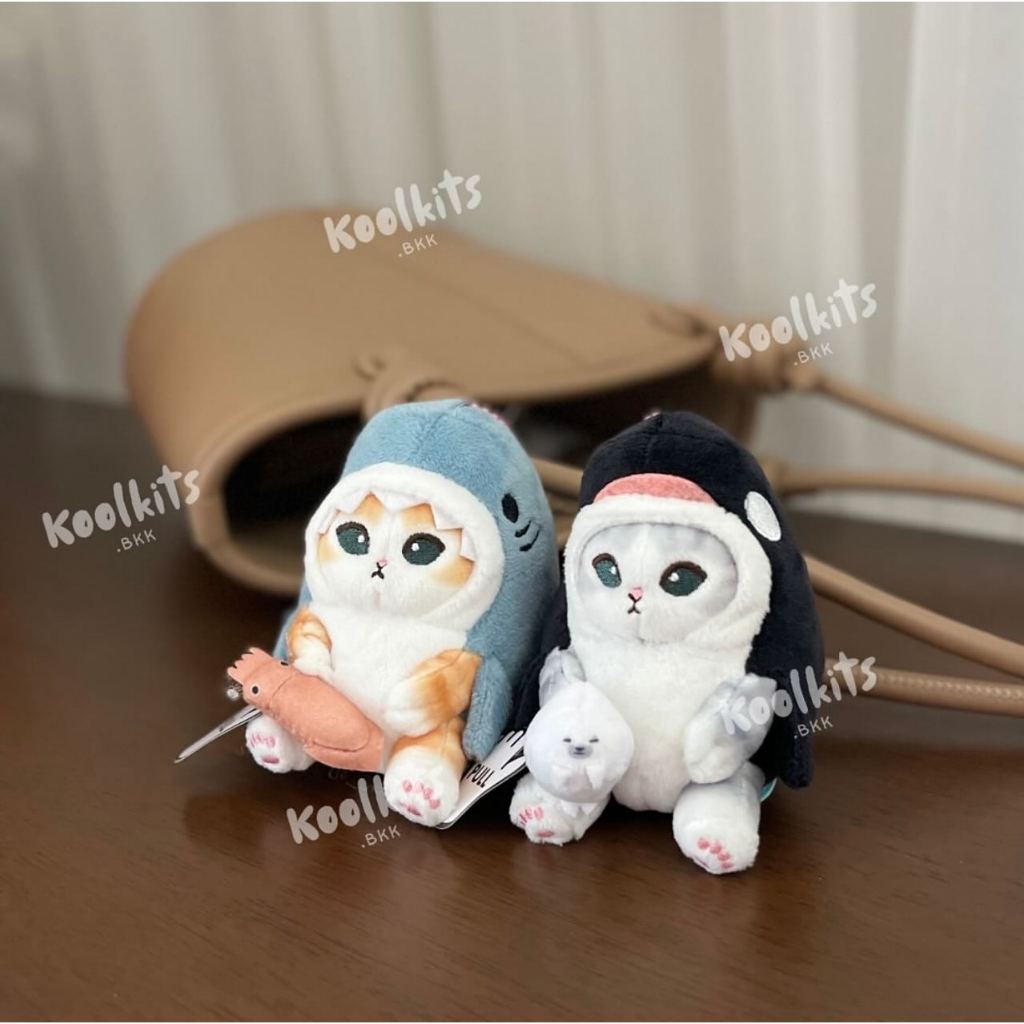 Mofusan whale shark keychain พวงกุญแจแมวโมฟุชุดฉลาม ปลาวาฬ