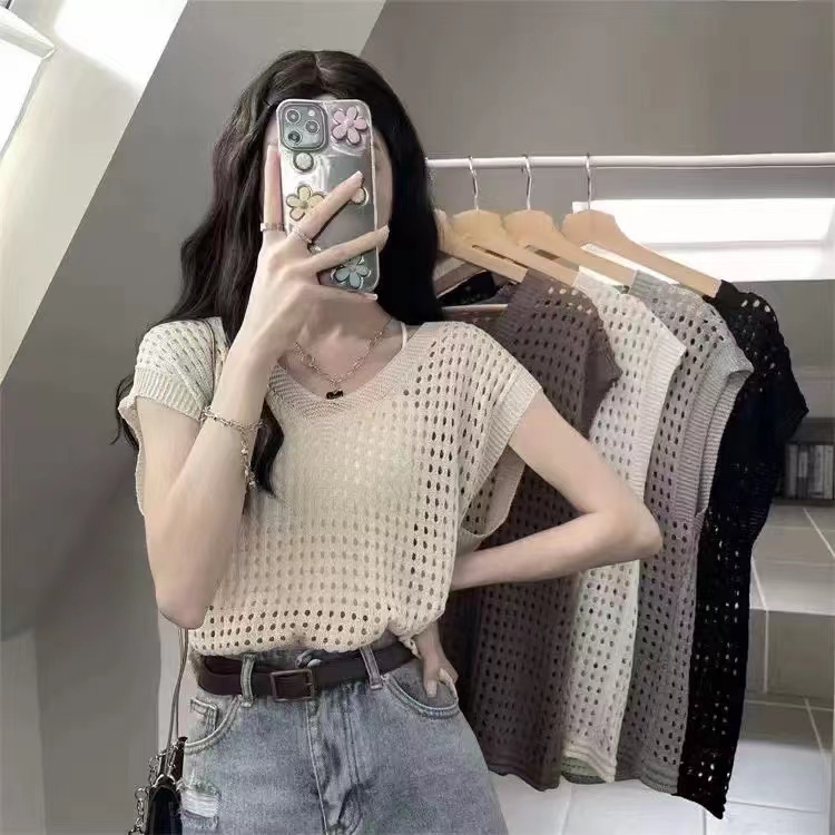 เสื้อคลุมแฟชั่นสำหรับผู้หญิง คอวี ถักลายโปร่ง เสื้อผ้าฤดูร้อนเนื้อบางเบา ดีไซน์หลวมๆ ช่วยให้ดูผอมเพรียว