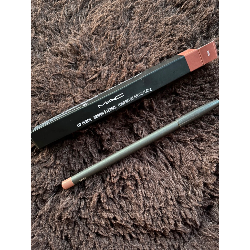 MAC ลิปไลน์เนอร์ มือ 1