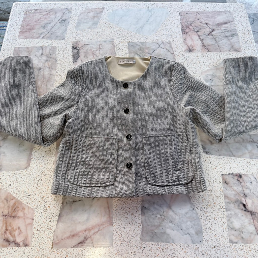 Used(ส่งต่อ) - Swana.ss - Faye blazer crop top ไซค์S เสื้อครอปเบเซอร์ผ้าทวิตทอกระสอบ