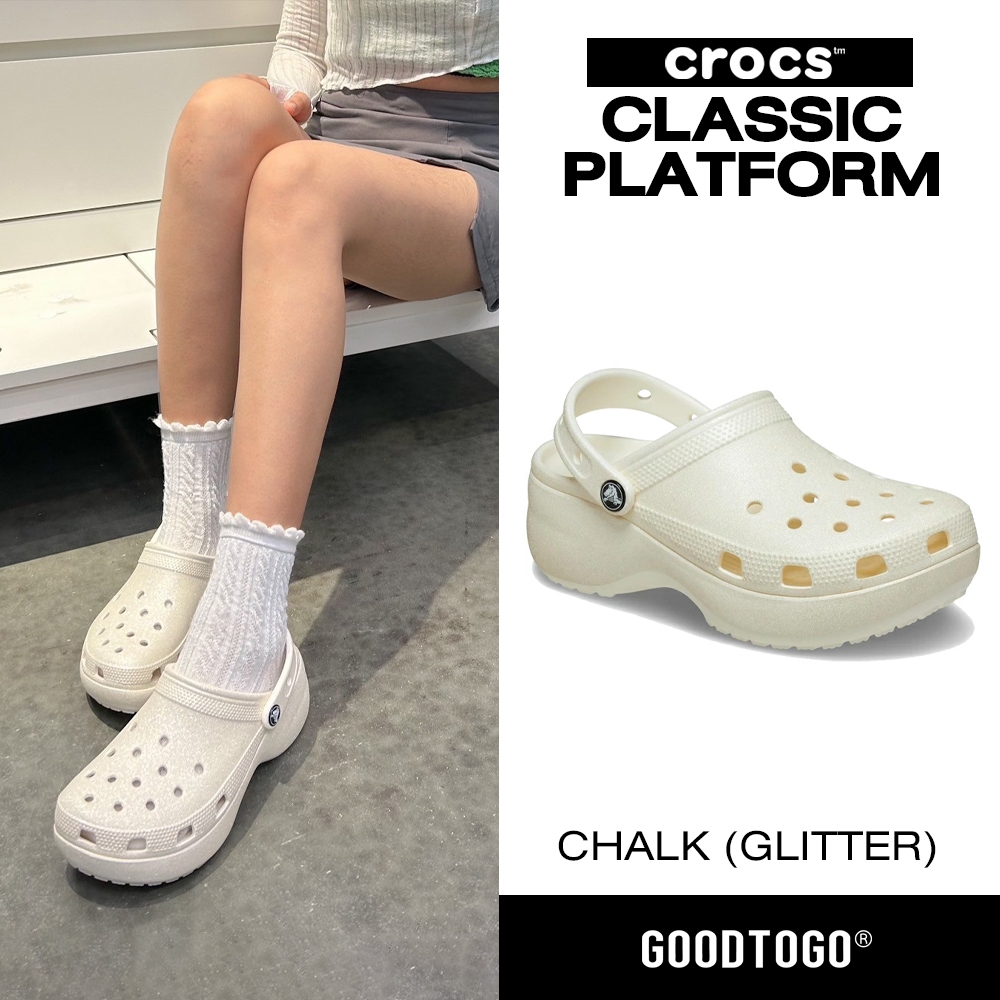 Crocs รองเท้าแตะ รองเท้าแฟชั่น Classic Platform Glitter Clog รหัสสินค้า 207241-0WV