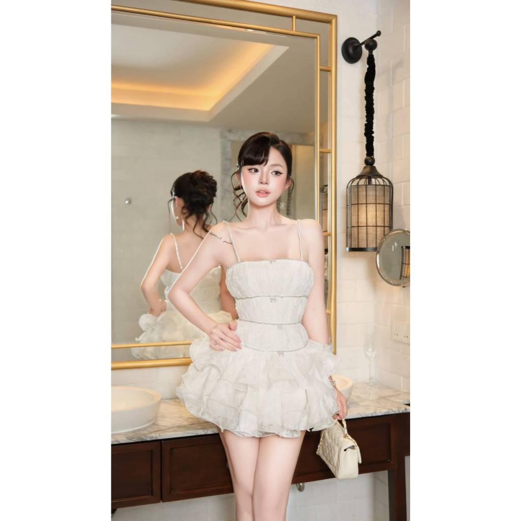 TBB Brand: Angela mini dress มินิเดรสผ้าทอลูกไม้ซีทรู ดีเทลจั้มช่วงตัวคาดสายเพชร