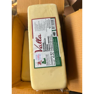 Mozzarella Block 2.5 kg. (Valla) มอสซาเรลล่า นม99%