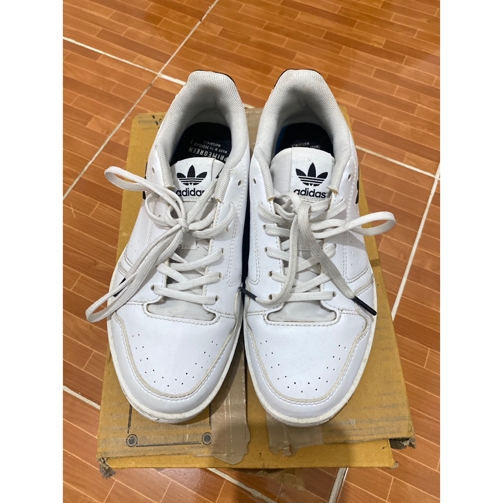 รองเท้ามือ2Adidasรุ่นNY90