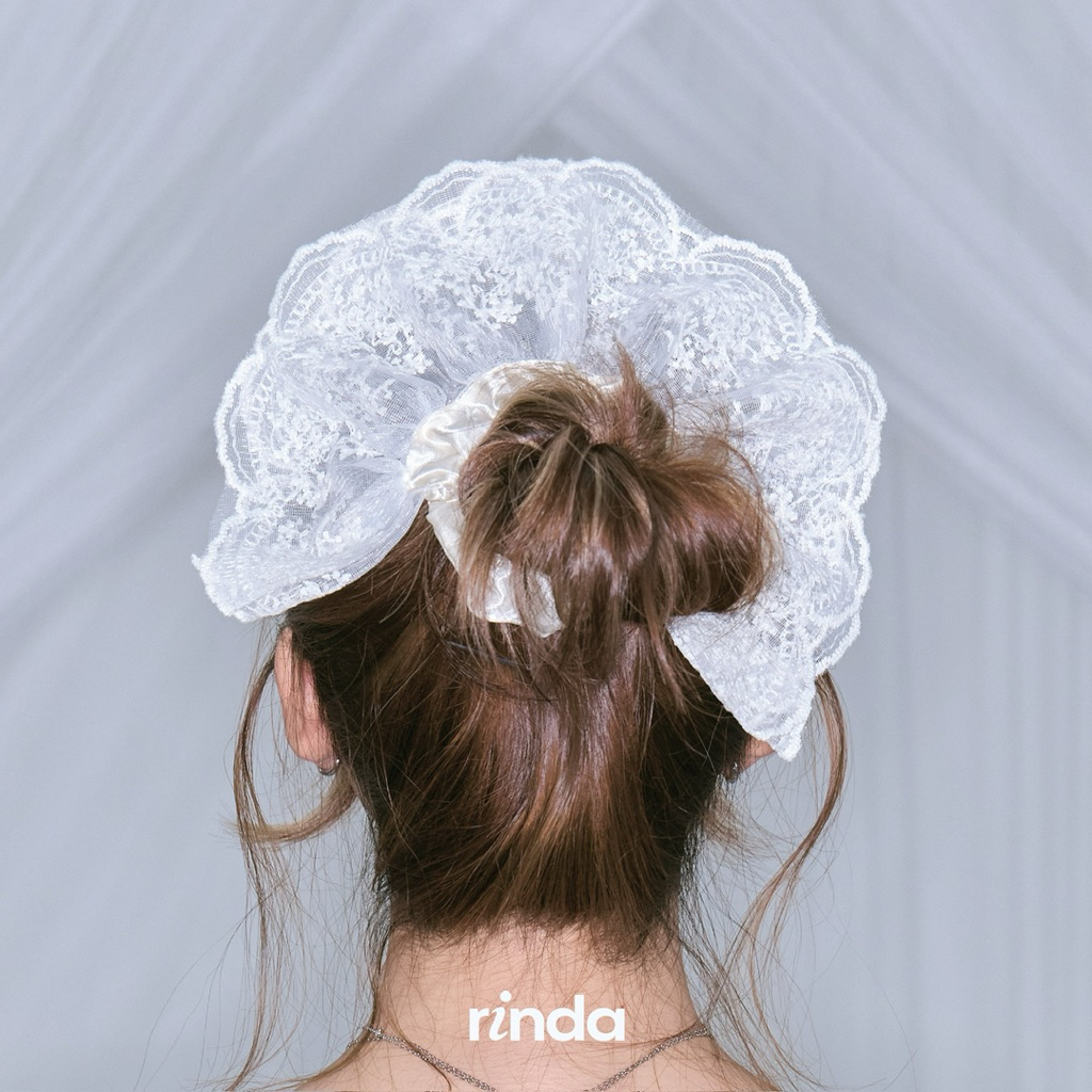 RINDA - The Bridal lace scrunchies