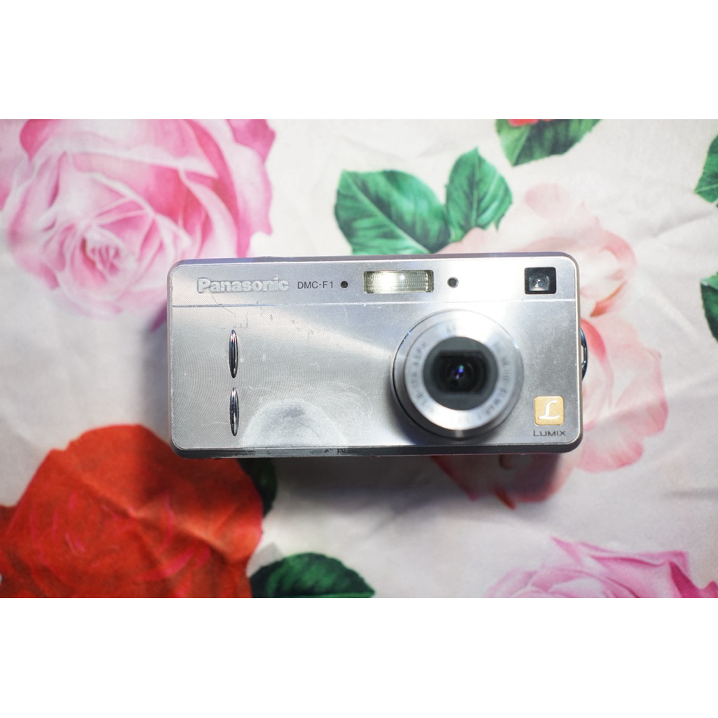 Panasonic Lumix DMC-F1