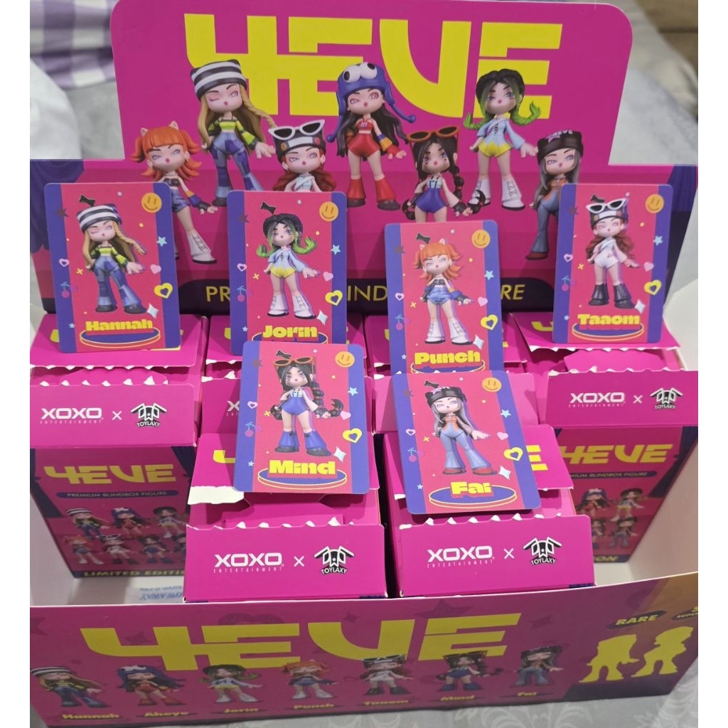 4EVE Art toy (ของแท้ 💯) ตุ๊กตา 4EVE แบบแกะเช็คการ์ด ยังไม่ได้แกะตัวค่ะ (ส่งต่อราคาพิเศษ)