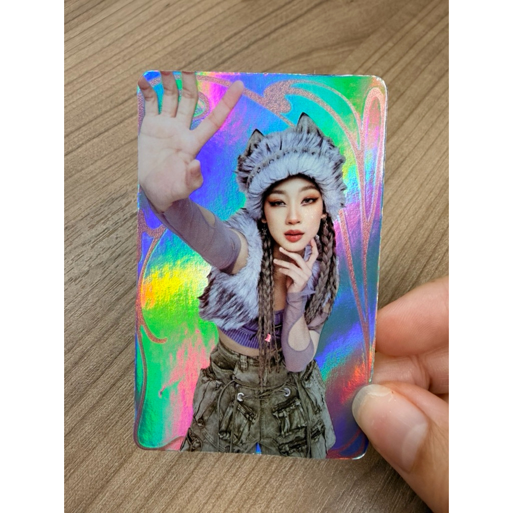การ์ด sunsu x 4EVE (*  Rare card)