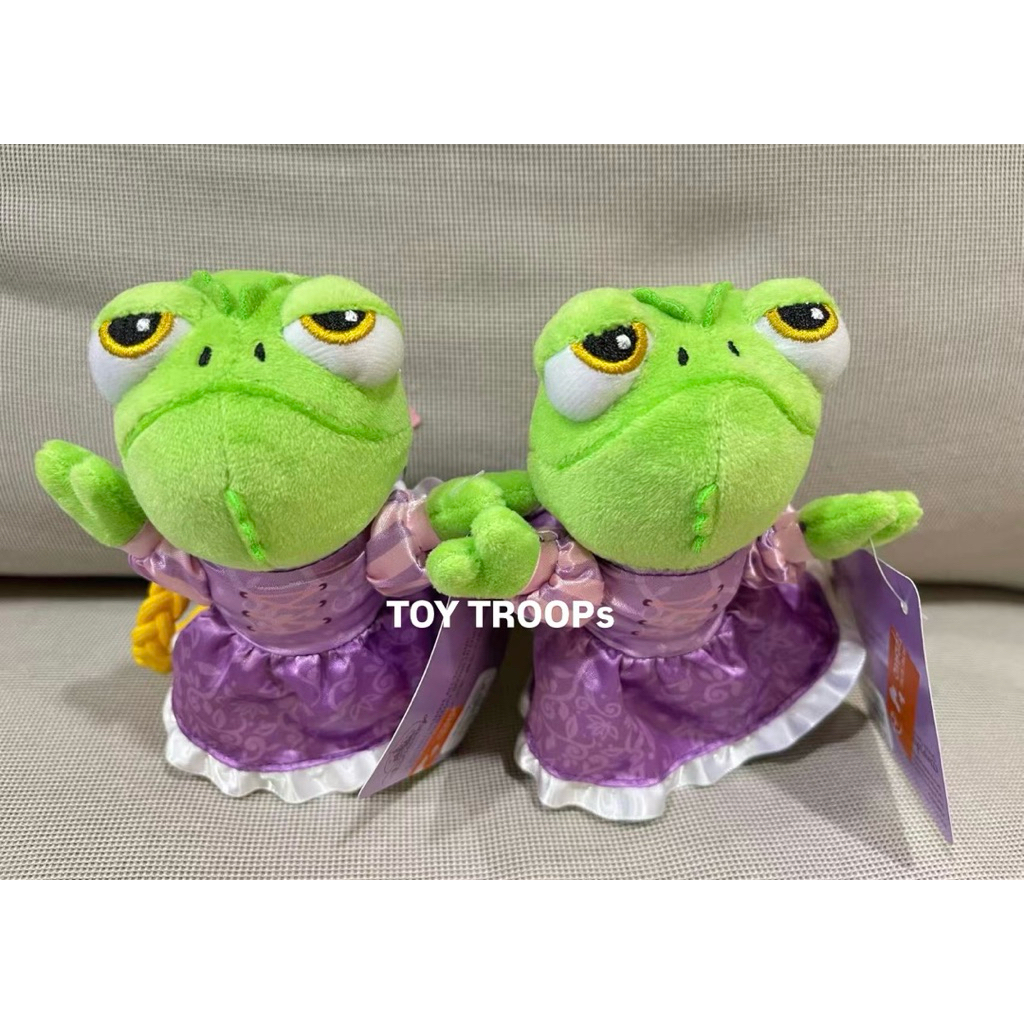 [พร้อมส่ง, ของแท้ 100%] พวงกุญแจ Rapunzel Pascal Disneyland HK