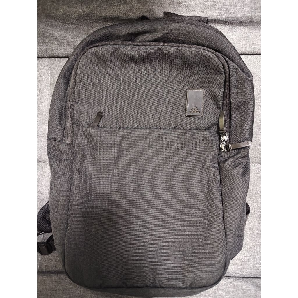 Adidas Laptop backpack มือสองของแท้