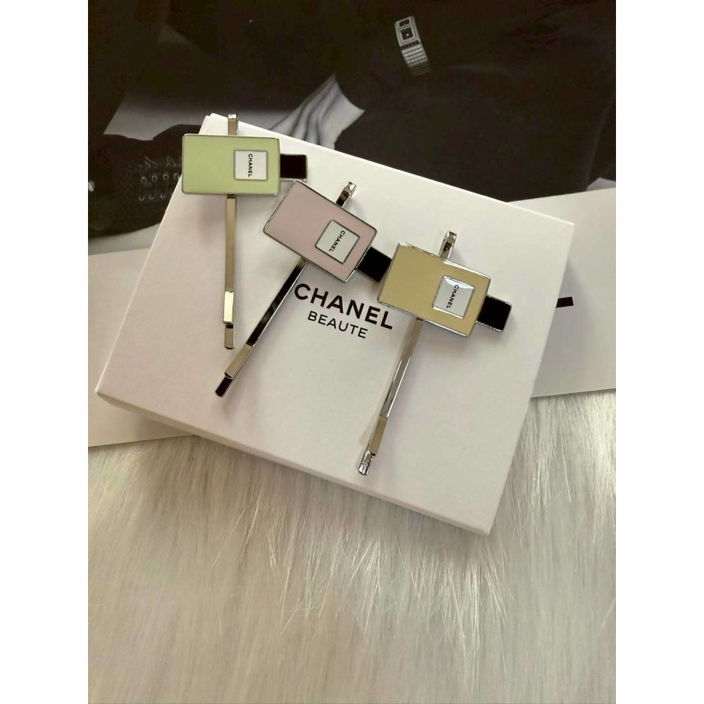 กิ๊บติดผม ชุด 3 ชิ้น  CHN เคาน์เตอร์ของขวัญต่างประเทศ   รูปขวดน้ำหอม สีลูกกวาด   น่ารักมาก มาพร้อมกล