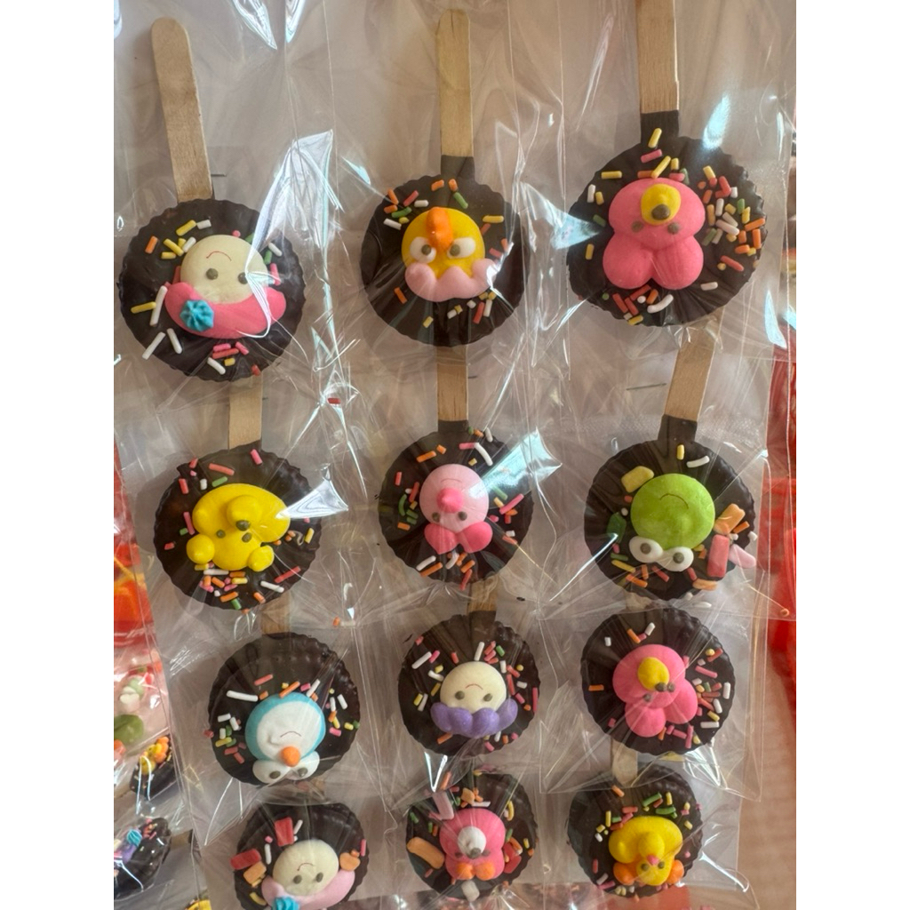 ❗️12ชิ้นเพียง48฿❗️ช็อคโกแลตป๊อบตุ๊กตาแบบแผงโหลละ48บาทเท่านั้น