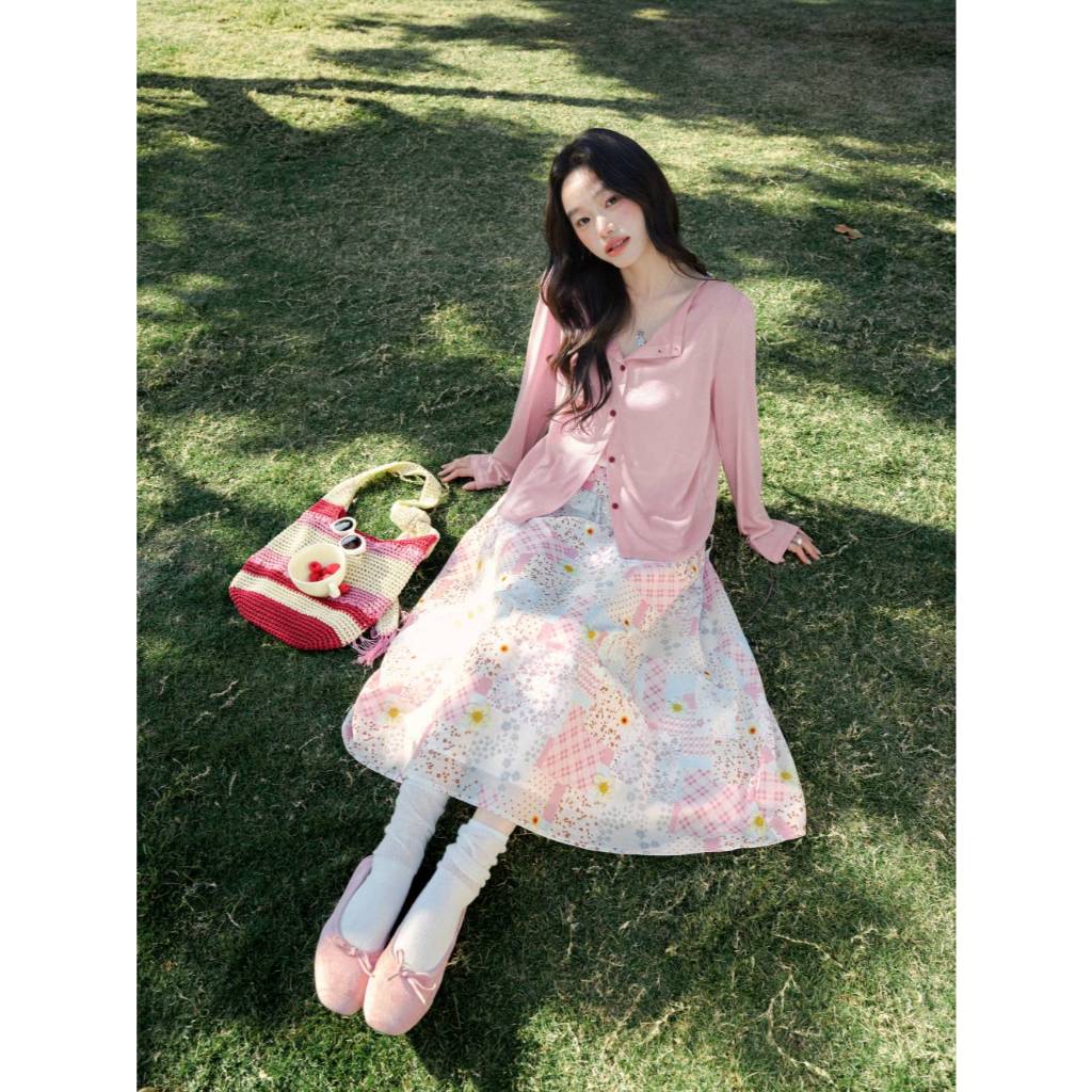 [Preorder] KUOSE : Mixed Print Floral Midi Skirt