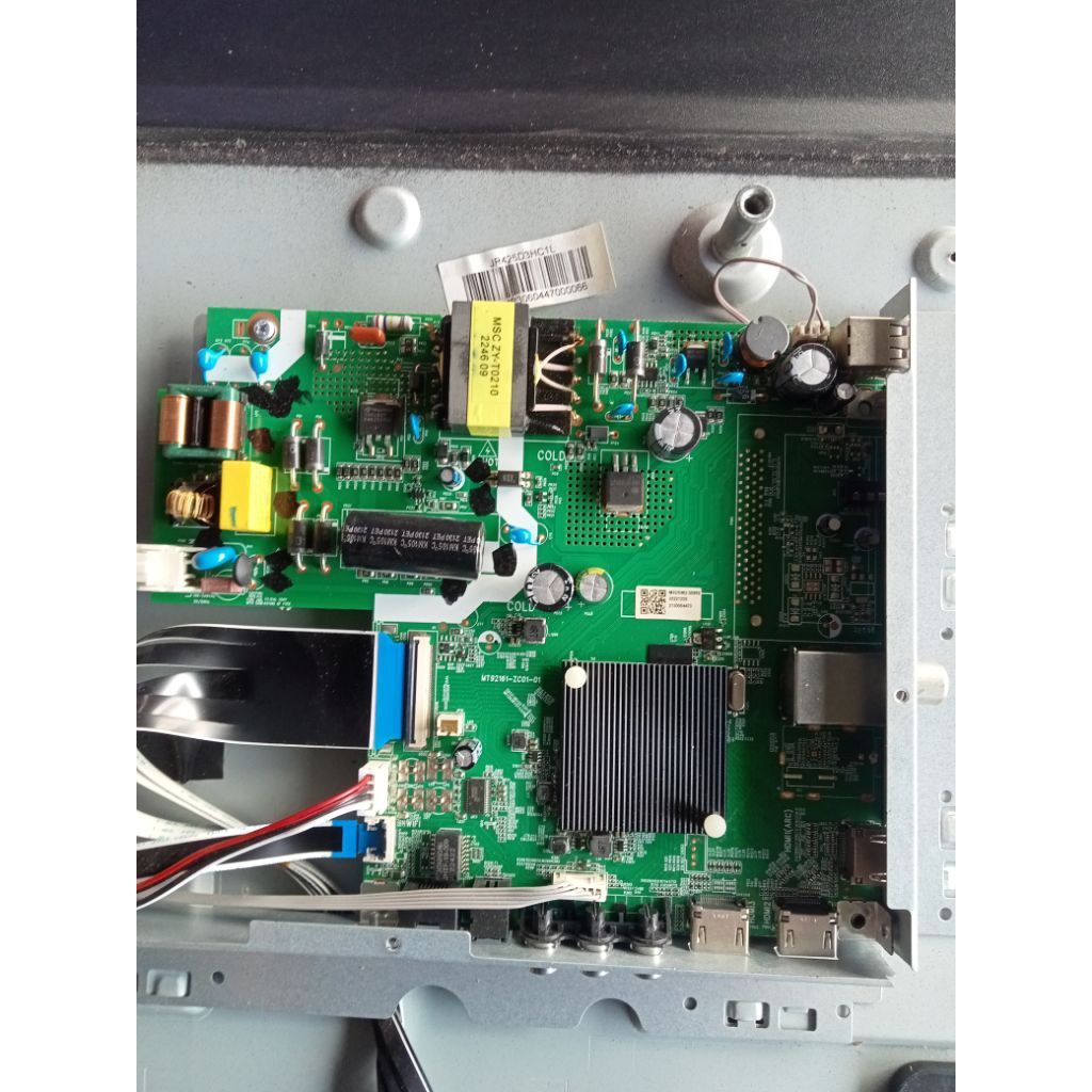 บอร์ด TV Aconatic 43" Model 43HS500AN ใช้กับเบอร์จอตามรูป ของถอดใช้งานได้