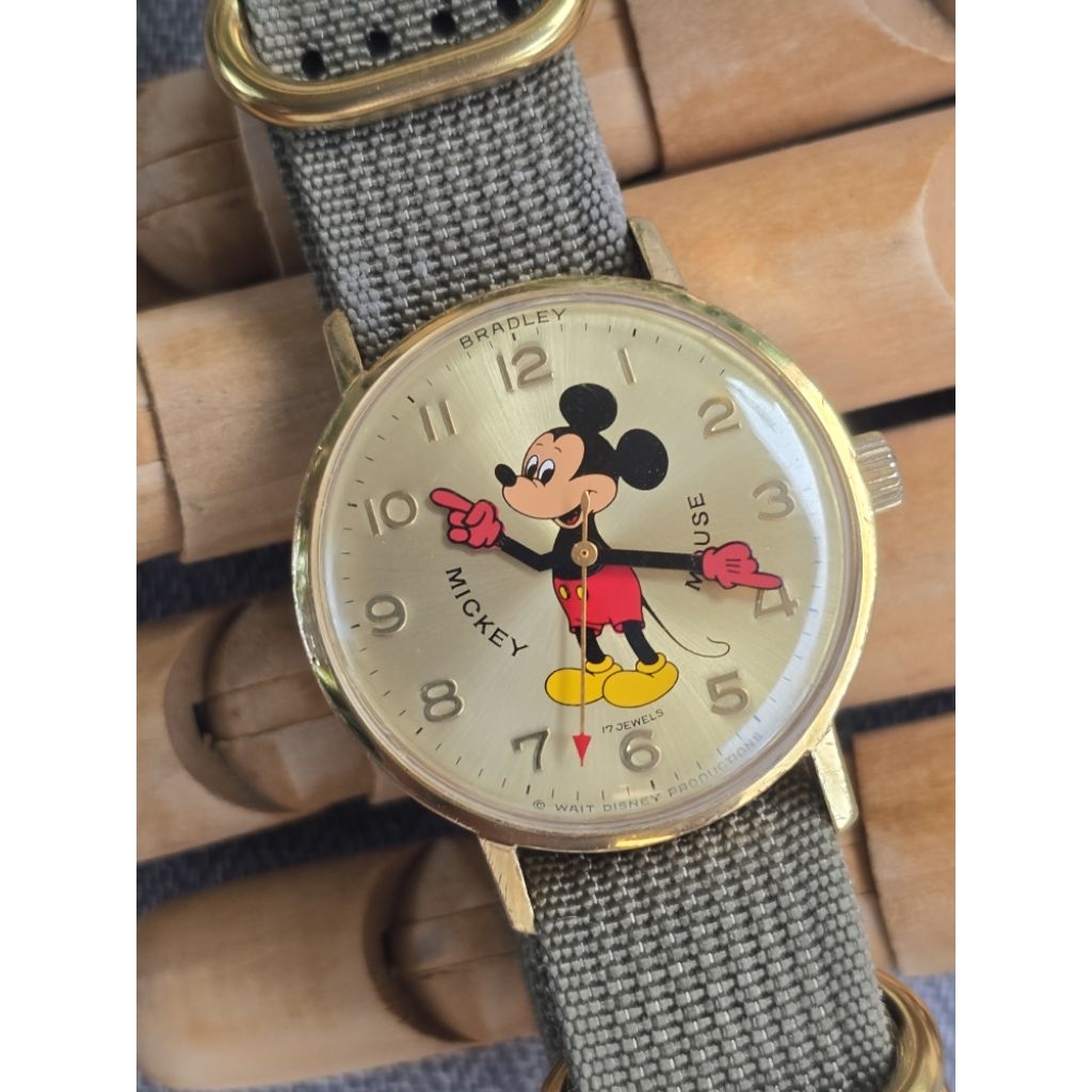 นาฬิกา Mickey Mouse วินเทจ รุ่น “17 jewel edition”Bradley 1970s 