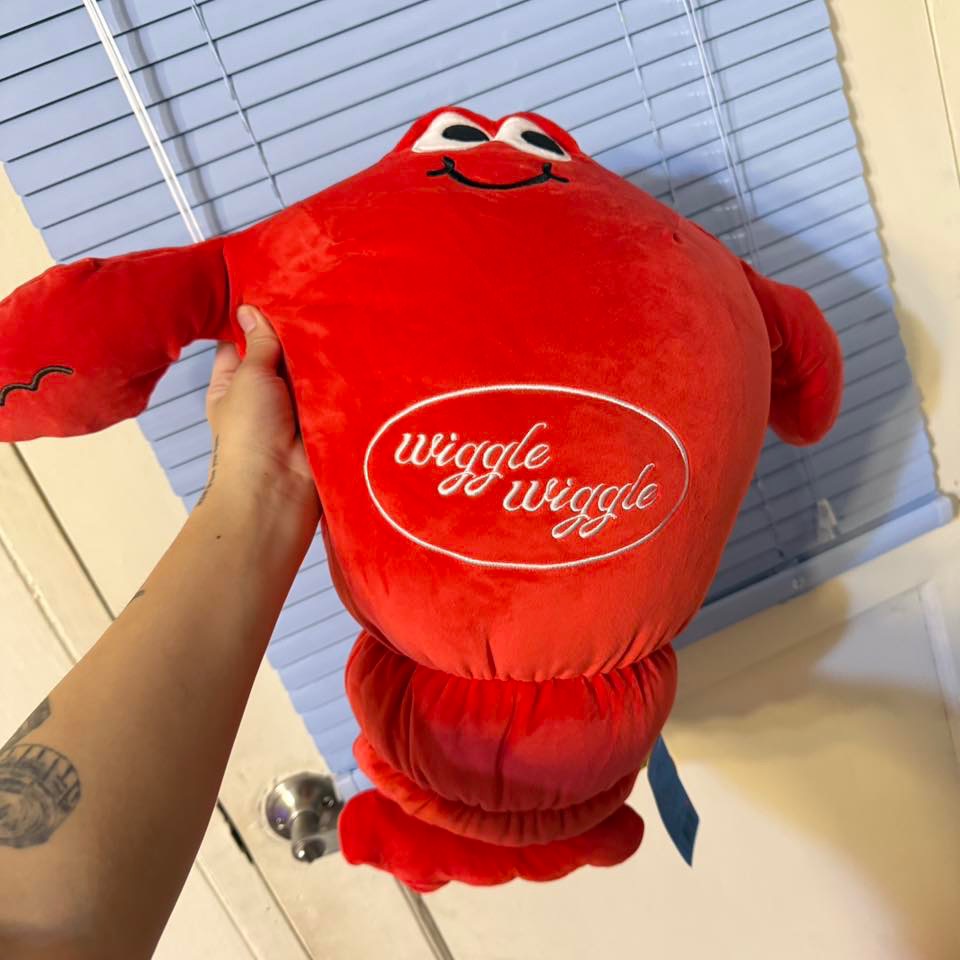 wiggle x miniso ตุ๊กตา หมอน กุ้งล็อบเตอร์ยักษ์ พร้อมส่ง ของแท้