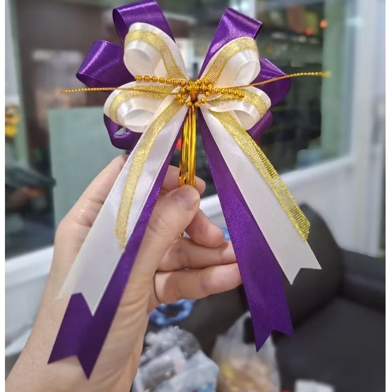 โบว์สำเร็จรูป💥สีม่วงเข้มขาว📌สินค้าพร้อมส่ง📌 ใช้ติดกล่องของขวัญกระเช้าของขวัญ วันปีใหม่ วันคริสต์มาส งานทำมือทุกชิ้น💥
