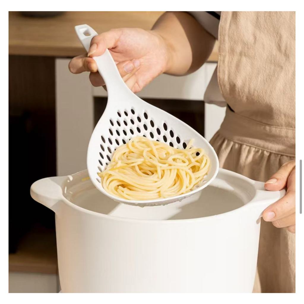 Colander Food Scoop Colander Food Strainer Long Ladle Large Japanese Style Plastic Colander