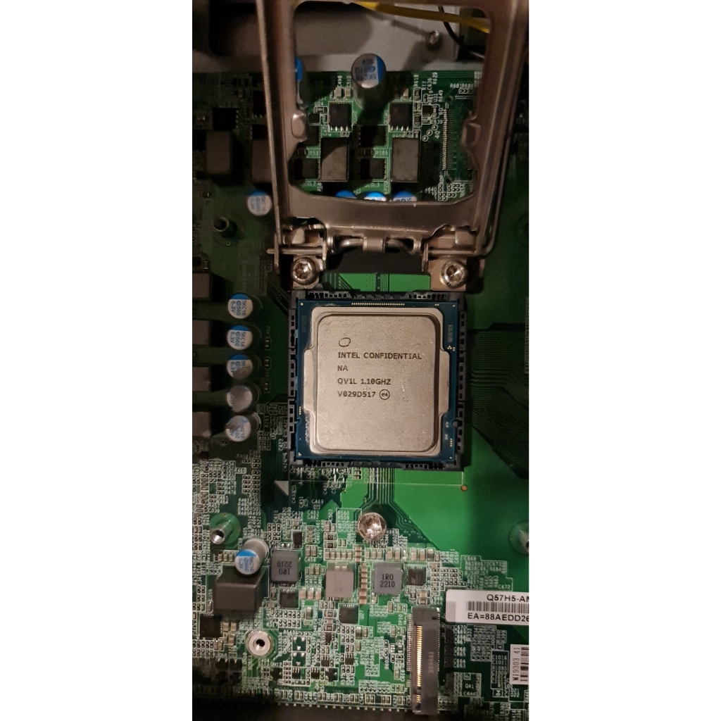 cpu i9-11900T เป็นรุ่น ES นะครับ 8cores 16threads L3 16MB ใช้งานเอง