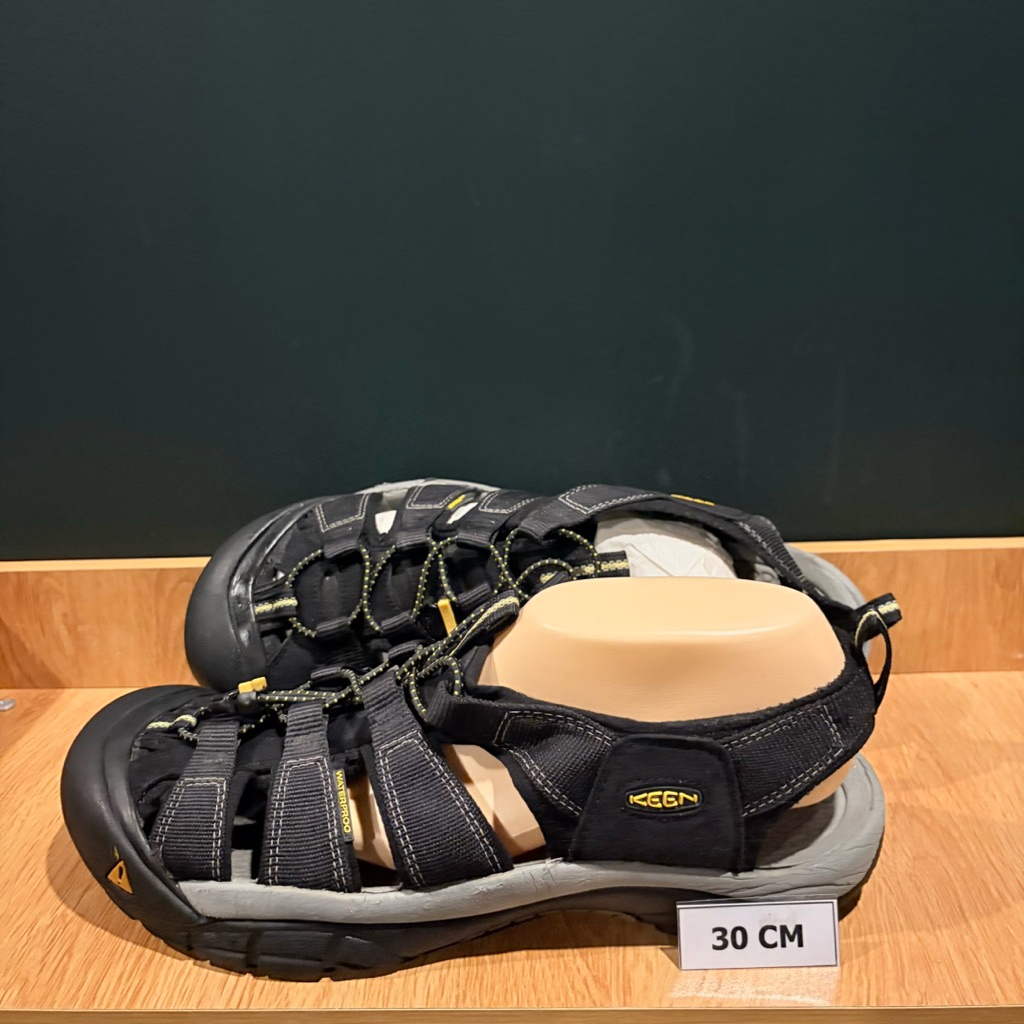รองเท้า Keen คีนมือสองของแท้ [ยาว 30cm]