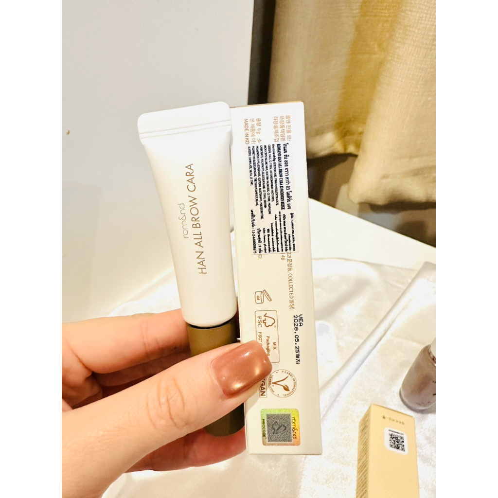 [มือสอง ส่งฟรี!!] มาสคาร่าคิ้วromand rom&nd  #03 Modern Beige