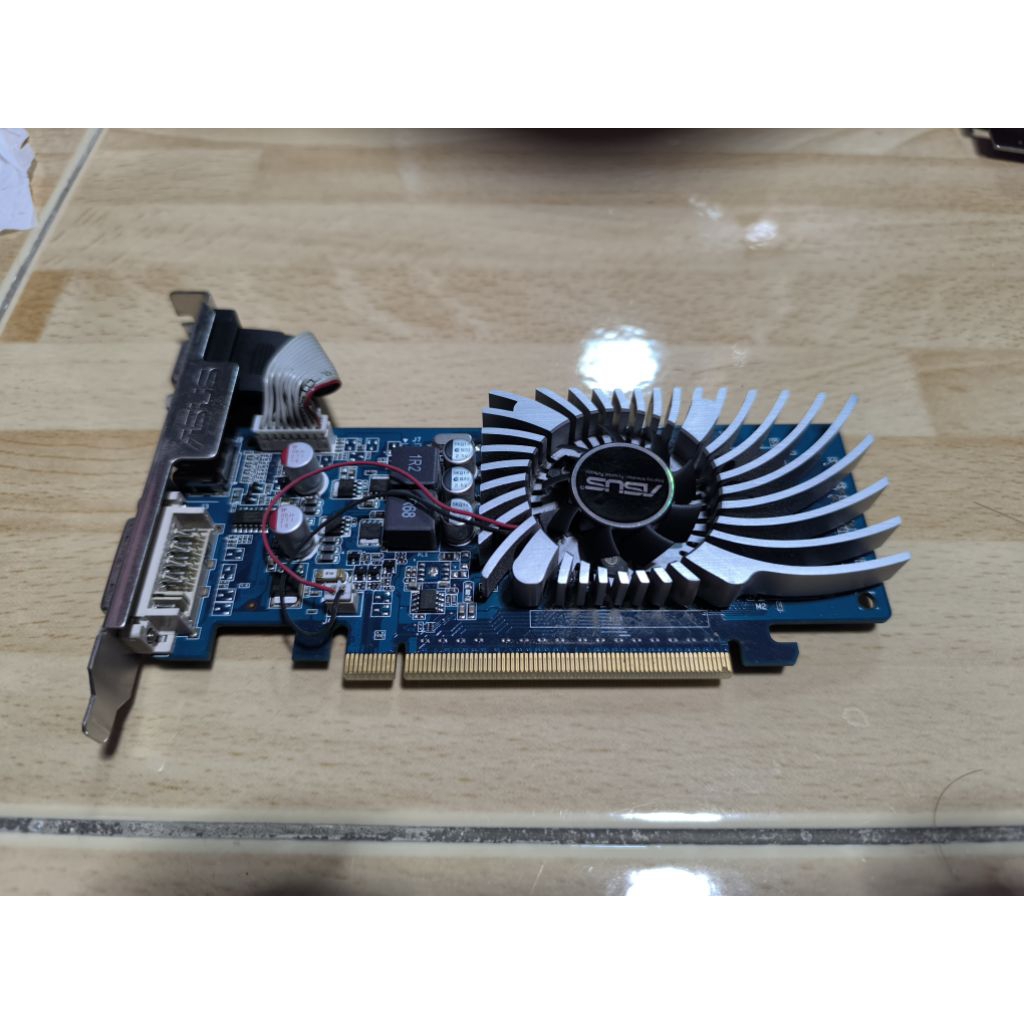 การ์ดศพรอง asus gt210 512mb มือสอง ปกติ