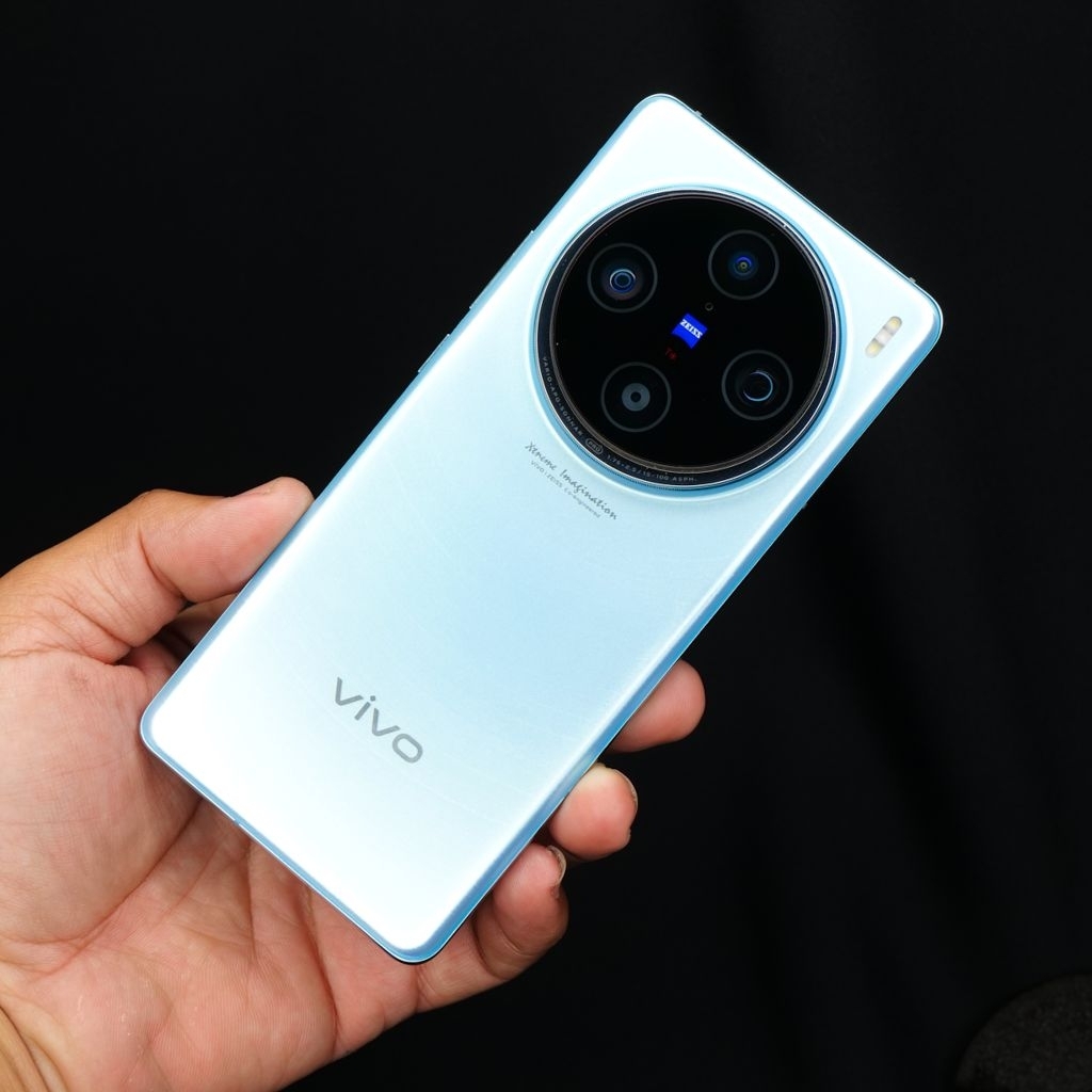 VIVO X100Pro ( 16 / 1TB ) สินค้ามือสองสภาพดี