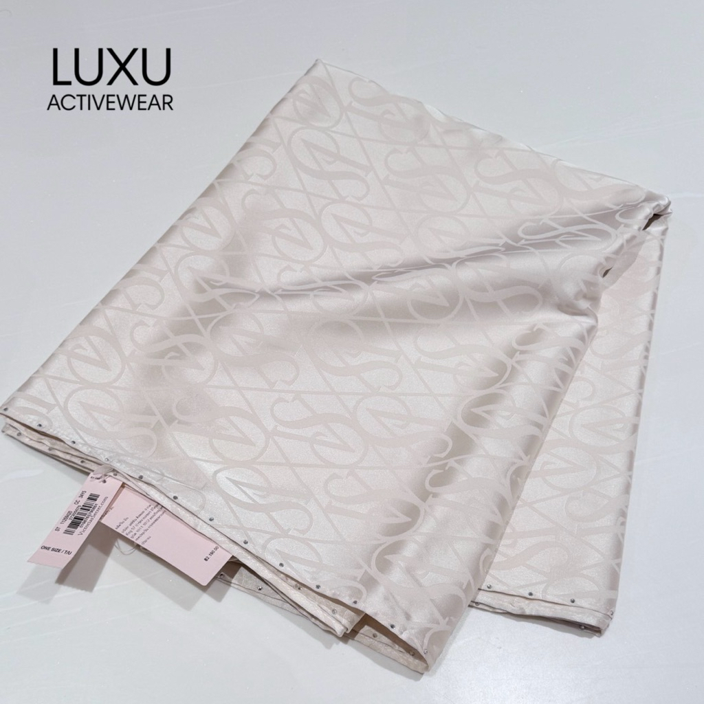 (พร้อมส่ง) Victoria's Secret ผ้าพันคอ Victoria’s Secret Satin Scarf ของแท้ 100%🇺🇸