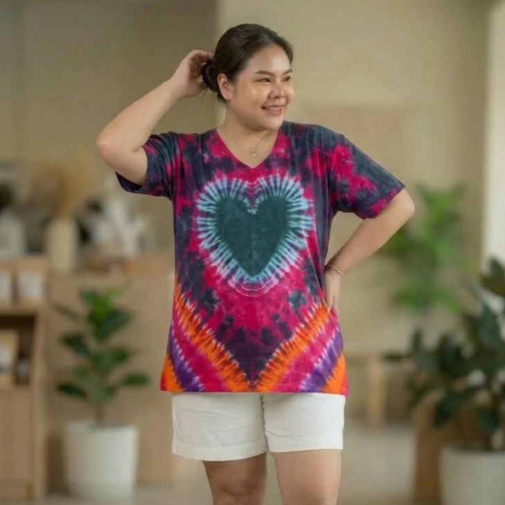 เสื้อแขนสั้นคอวี อก 48 ผ้าแมมเบิร์ตสปันงานมัดย้อม thumbnail 6