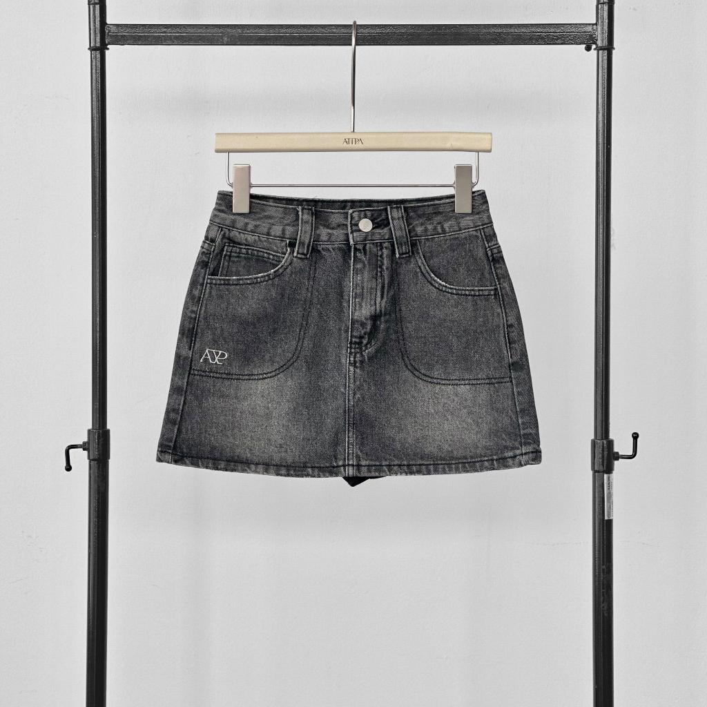Atipashop - A-Line Denim Skirt (#ATP612) | กระโปรงยีนส์สั้น ดีเทลรุ่ยตรงขอบกระเป๋าและขอบกระโปรง ยกเว้นสีขาว