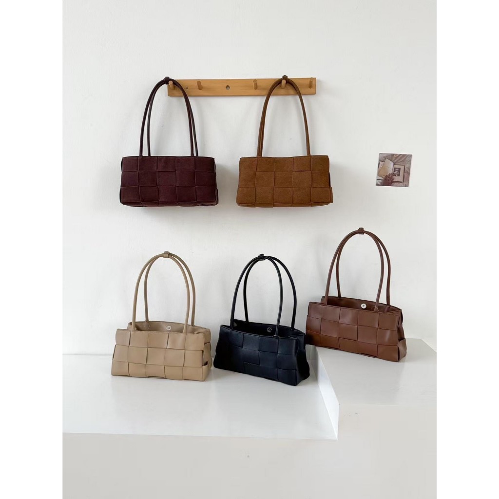 📢ลด 100.- ซื้อผ่านวิดีโอ Kalla lily กระเป๋ารุ่น PB-08 ทรง Tote สานเส้นใหญ่แบบ Timeless จุของได้เยอะ ที่เข้าได้กับทุกลุค