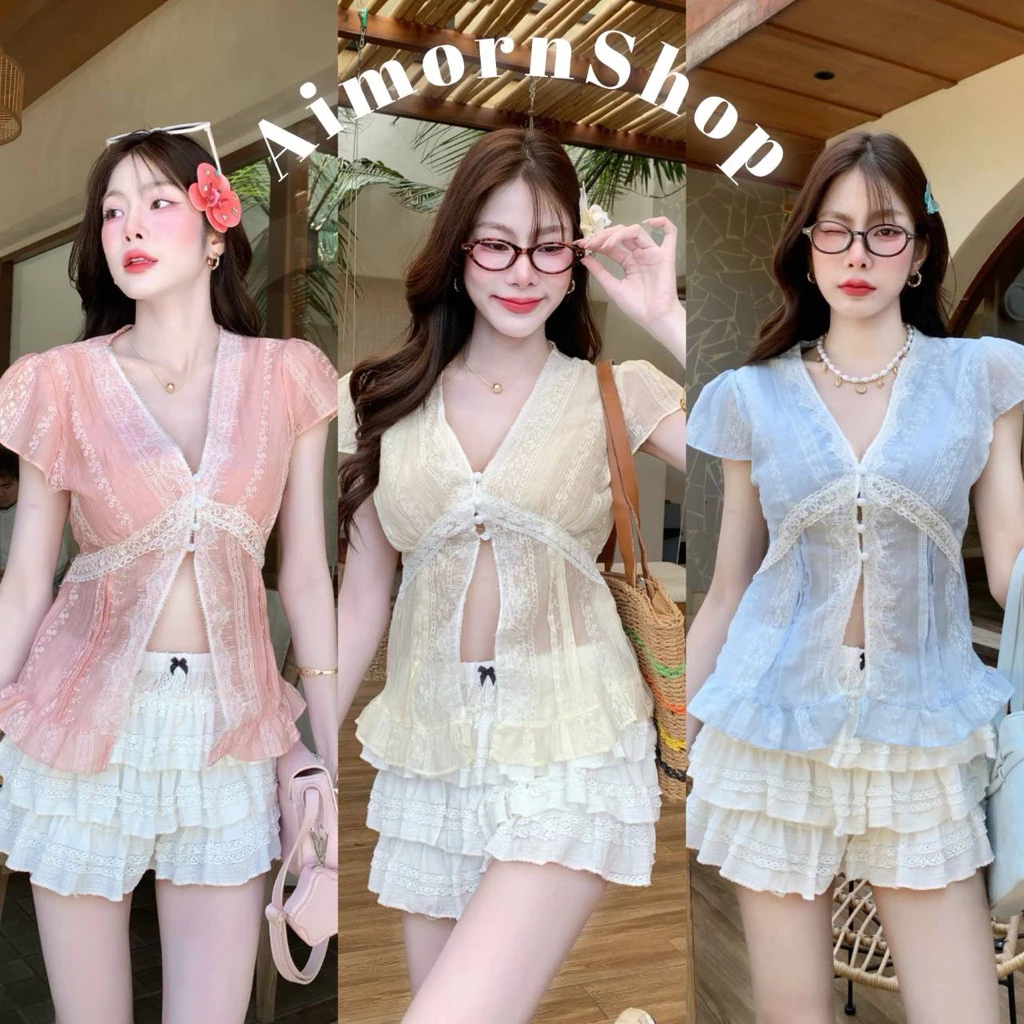 🔥aimorn_shop🔥เสื้อคอวีแขนล้ำ ผ้าบางแต่งลูกไม้กระดุมมุก มีสายผูกหลัง งานน่ารักมาก แมทช์ง่ายสุดๆ