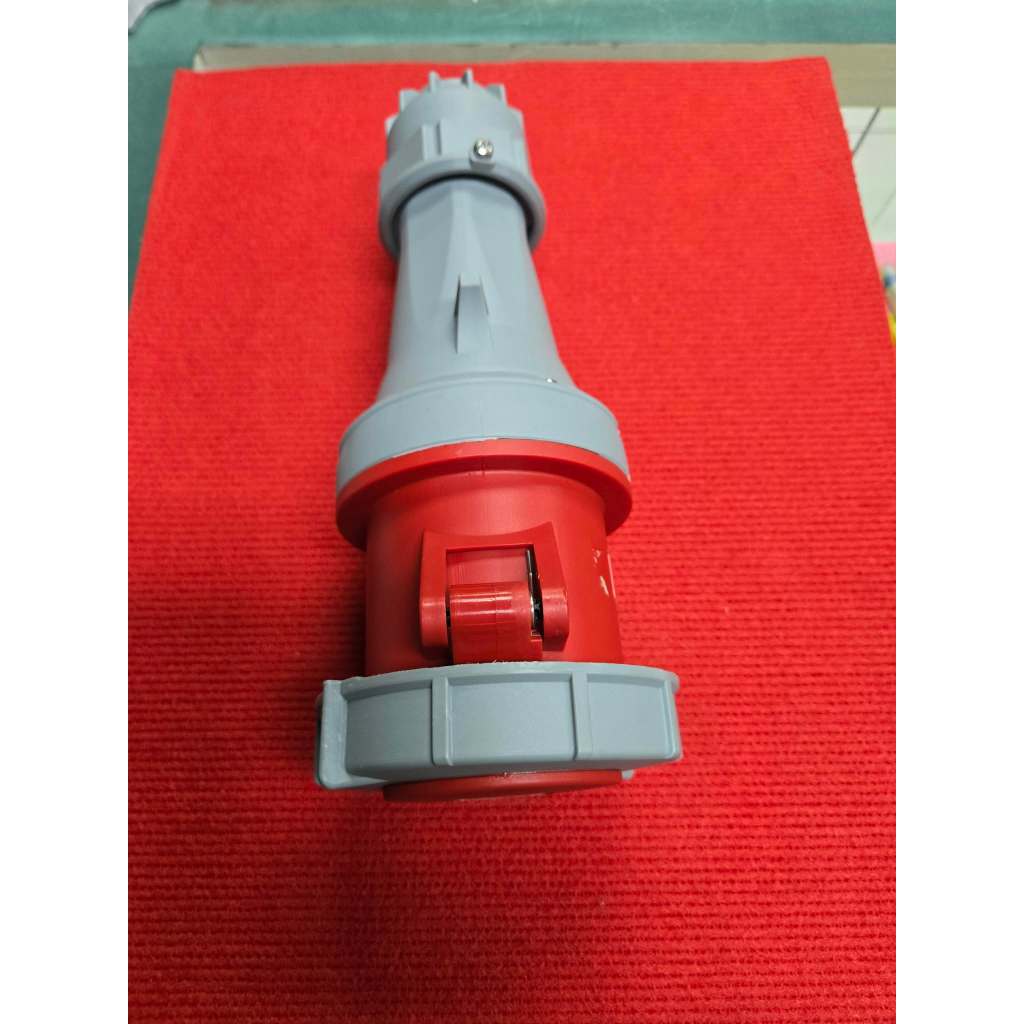 Power Plug QUBIX 5ขา 3P+N+E 63A เคลียร์สต๊อกมี1ตัวของใหม่ 200บาท