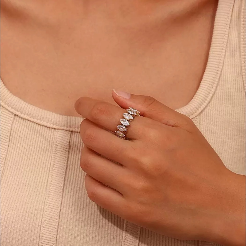 URPALS แหวน Stainless ชุบทอง18K ฝังเพชร CZ High Quality งานเรียบหรู ดีไซน์เก๋ ใส่ออกงานได้