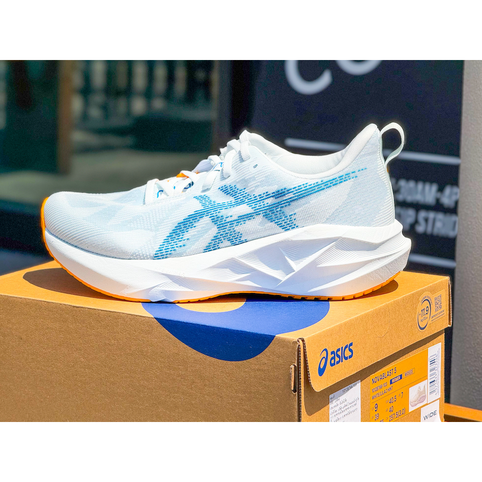 รองเท้าวิ่ง Asics Novablast 5 (MEN)